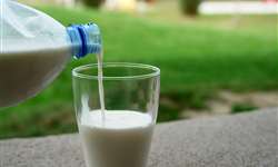 FAEMG lança comunicado a produtores de leite e consumidores