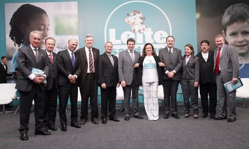 Representantes do setor apoiam programa Leite Saudável, lançado por Kátia Abreu