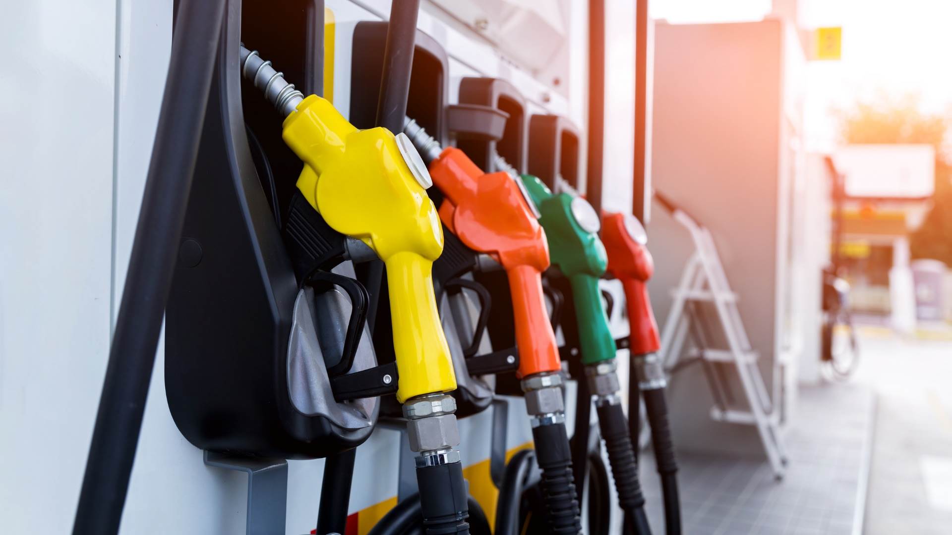 Subsídio de R$ 2,12 no litro do diesel é renovado pelo governo federal