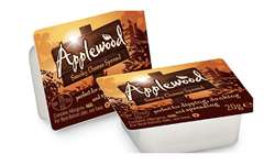 Reino Unido: Applewood lança novo queijo defumado cremoso para viagem