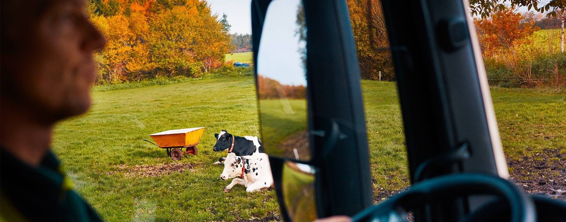 Enquete MilkPoint: 45% dos produtores ainda não utiliza terceirização de serviços