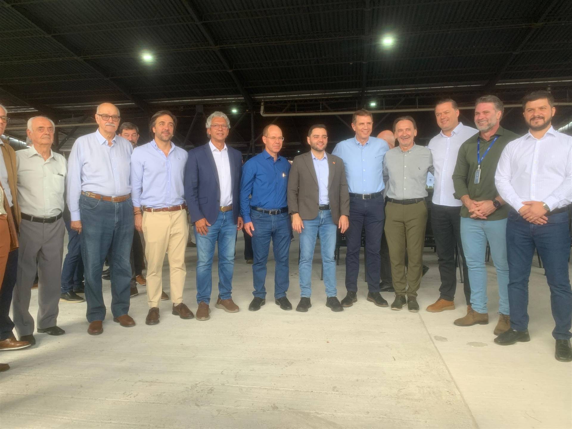 Fenasul Expoleite é lançada com foco nos desafios e avanços da cadeia leiteira