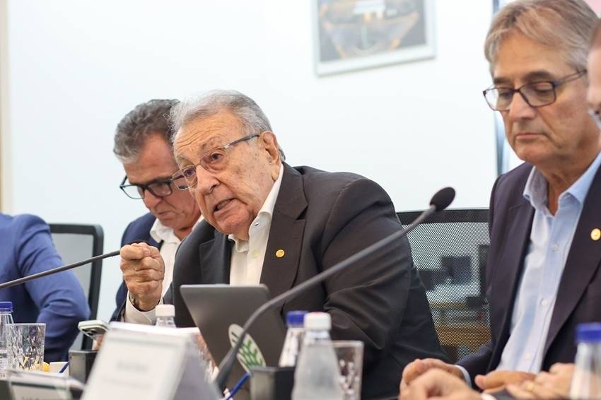 CNA cobra soluções emergenciais para falta de vacinas na pecuária