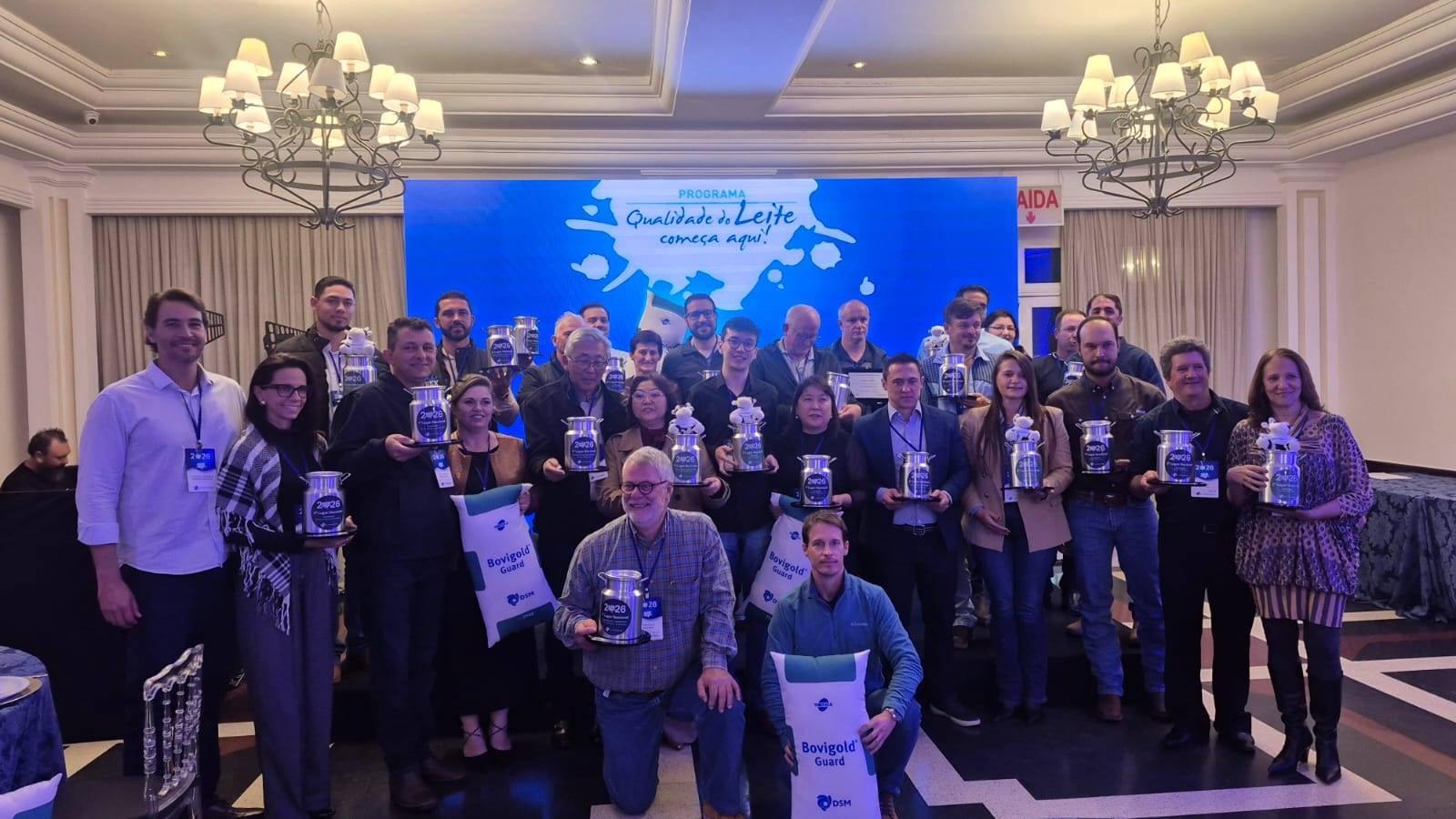 Premiação da dsm-firmenich reconhece produtores pela qualidade do leite e pela sustentabilidade