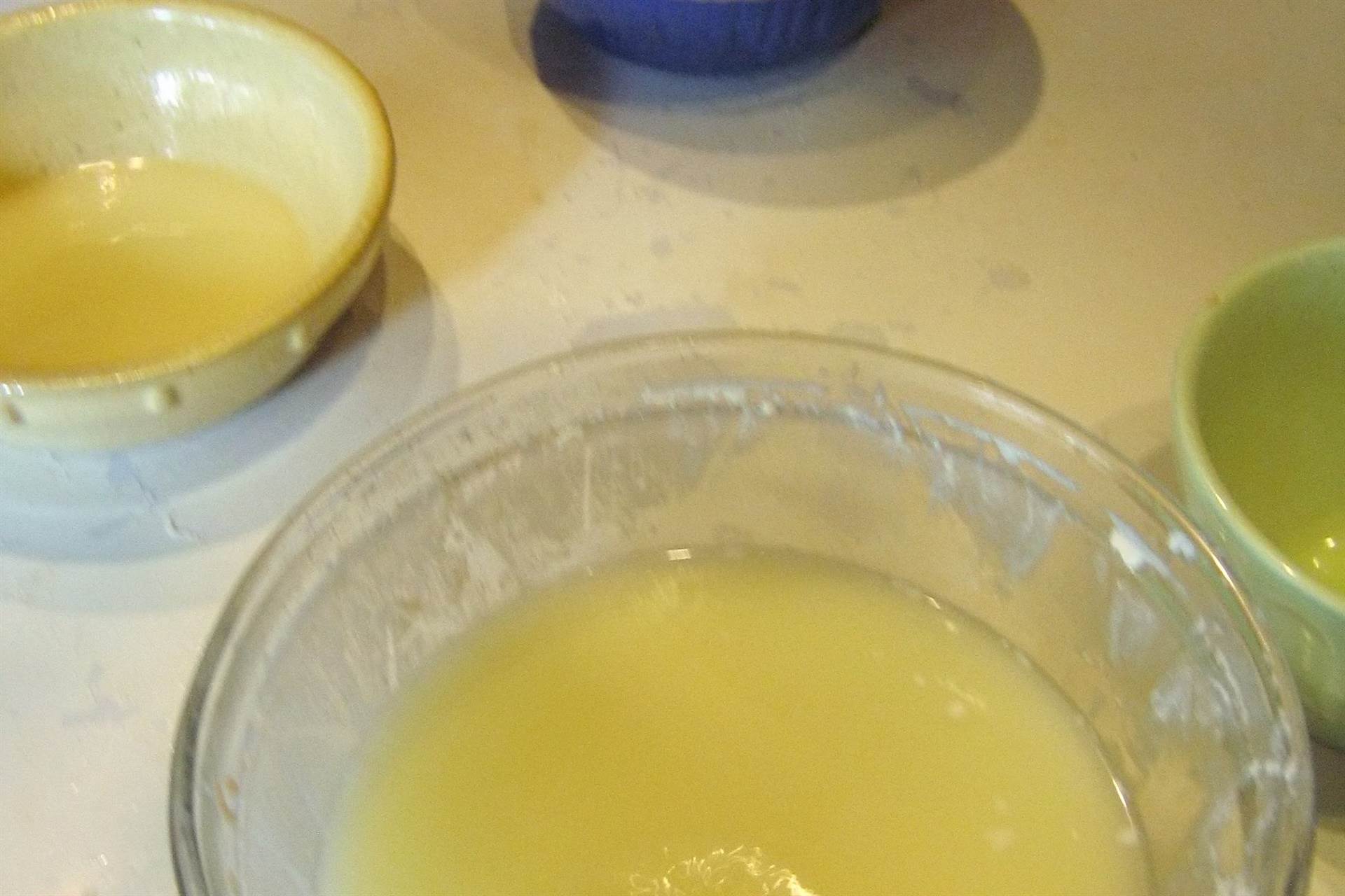Soro salgado de queijo vira combustível em projeto universitário do Reino Unido