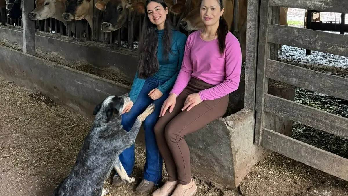 Mãe e filha unem tradição e veterinária na sucessão da produção de leite