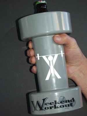 Garrafa térmica em formato de altere para manter a cerveja gelada