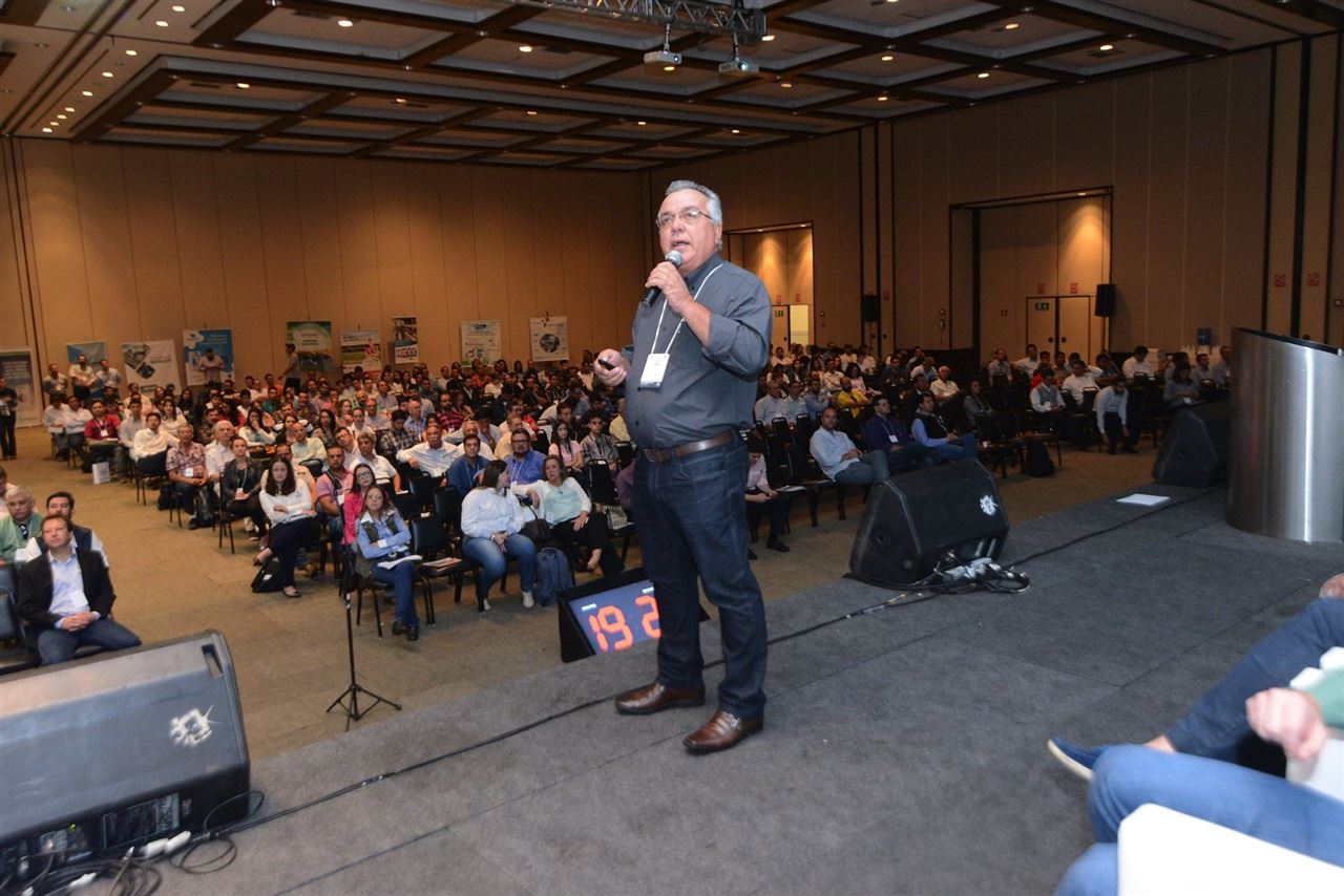 Léo Pereira - Interleite Brasil 2016 