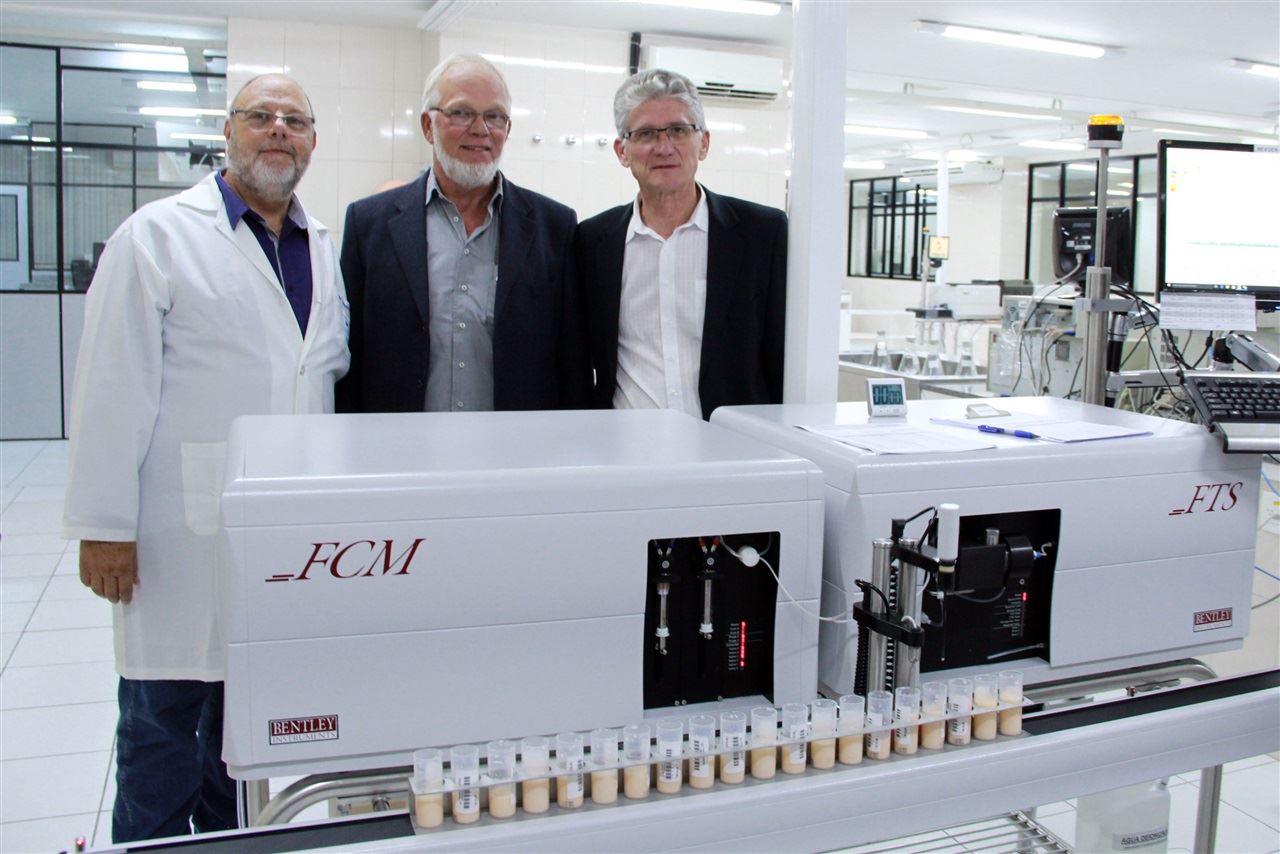 análise eletrônica da qualidade do leite - Paraná 