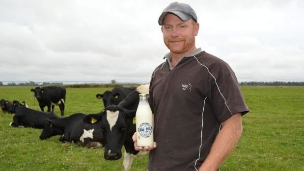 máquina de venda de leite cru 