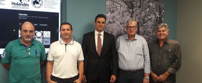 ABCBRH (Associação Brasileira de Criadores de Bovinos da Raça Holandesa)