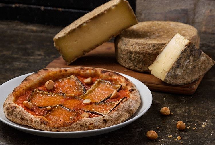 calos pizza - queijos 