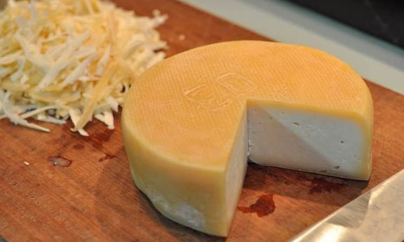 Governo e produtores brigam por regulamentação do queijo mineiro