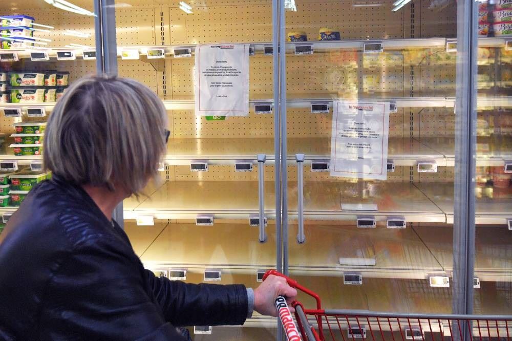Prateleiras da França ficam sem manteiga por falta de ingredientes (Loic Venance/AFP)