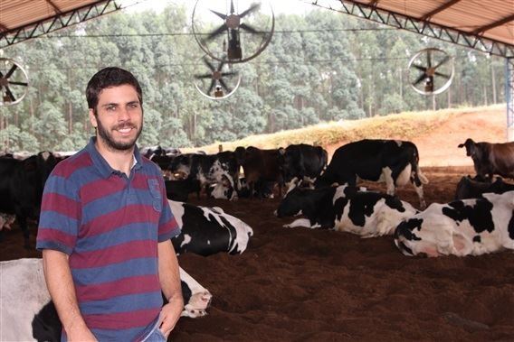 Eduardo Pinheiro - compost barn
