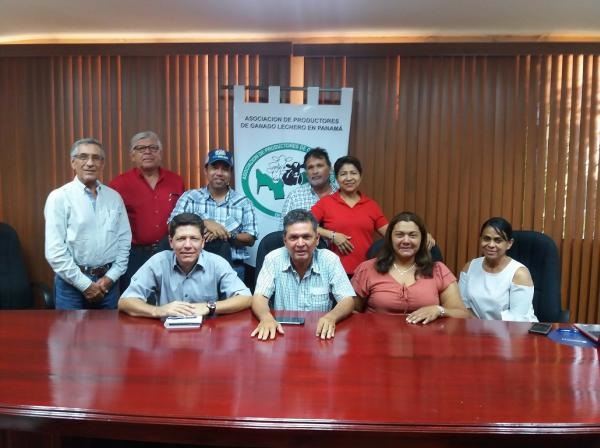 Feira do Panamá evidencia grande procura pela raça Girolando