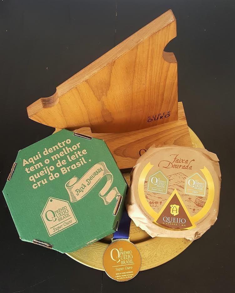 ?O Queijo Faixa Dourada é o Melhor Queijo Artesanal de Leite Cru do Brasil