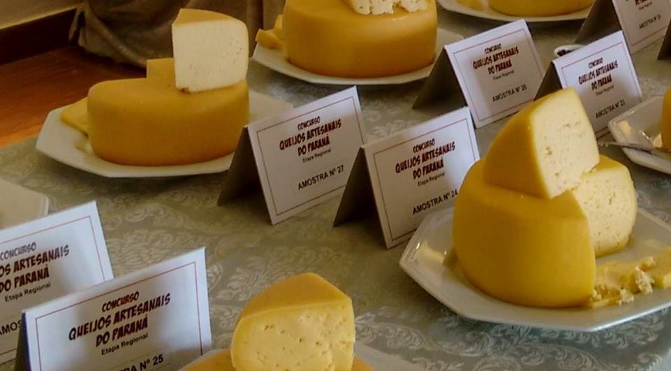 Emater, UTFPR, Unioeste e Mapa publicam livro e promovem evento de capacitação sobre queijo colonial