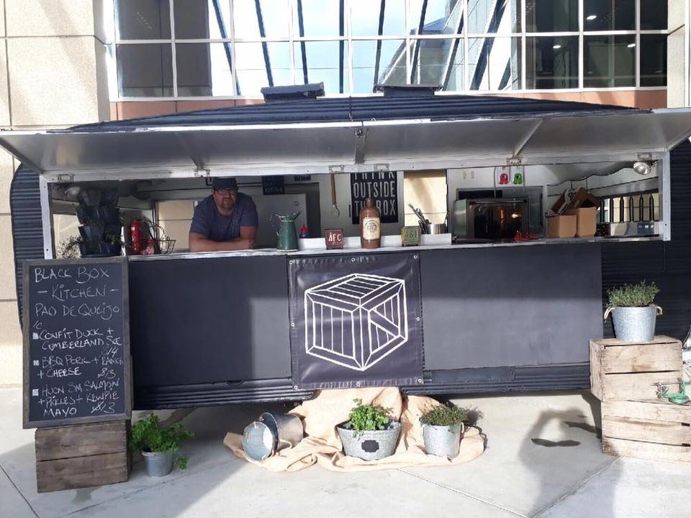 pão de queijo sendo vendido na Austrália