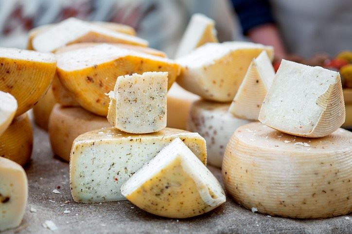 NMPF pede a Trump que priorize os produtores de leite dos EUA na batalha tarifária com a UE